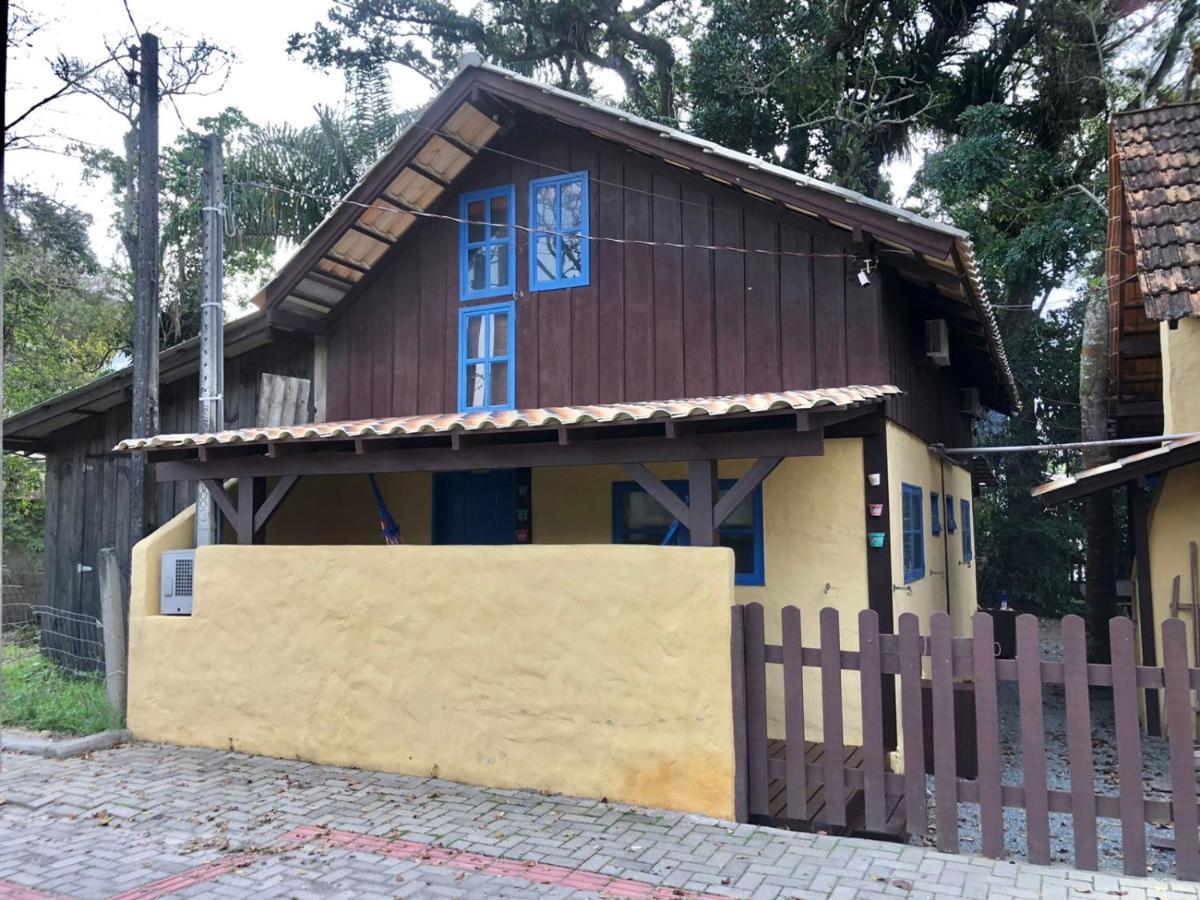 Chales No Centro De Bombinhas Eksteriør billede